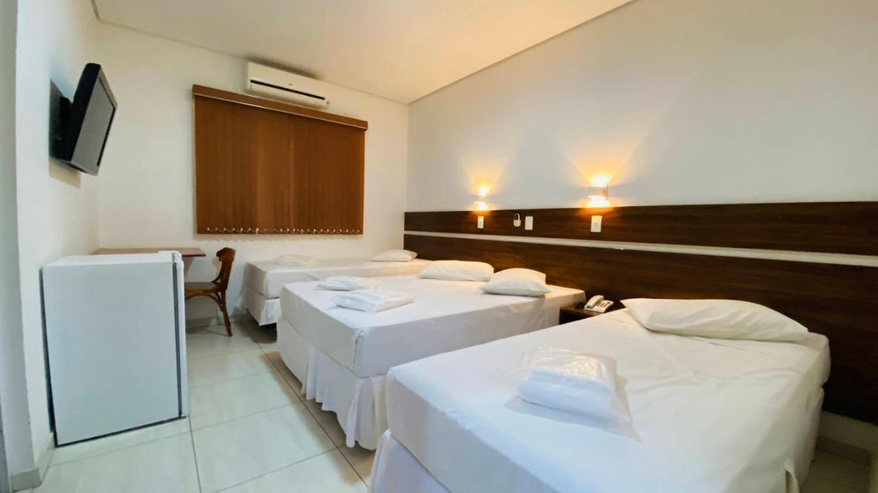 Hotel Garrafao - Rua Principal De 博伊图瓦 外观 照片