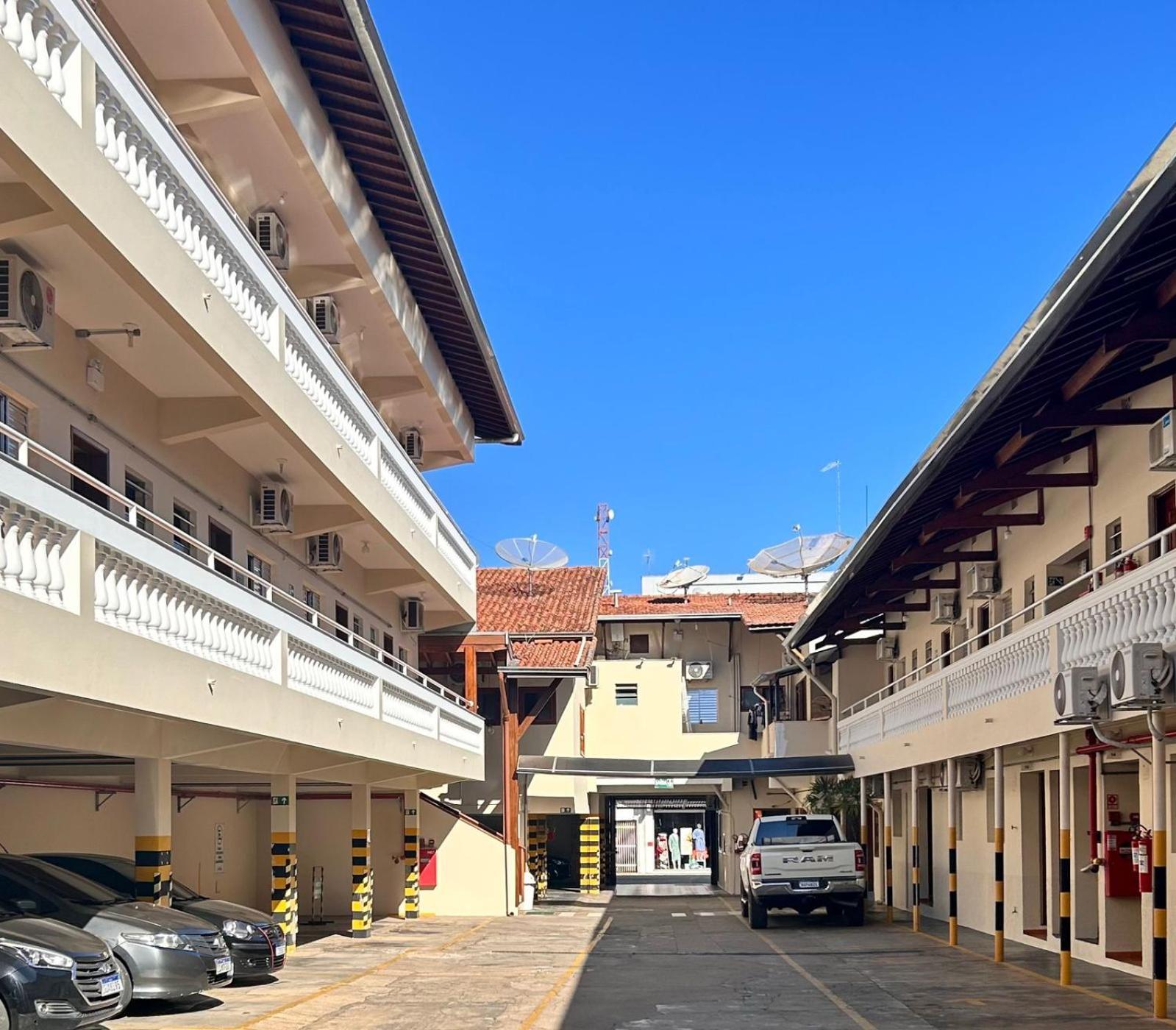 Hotel Garrafao - Rua Principal De 博伊图瓦 外观 照片