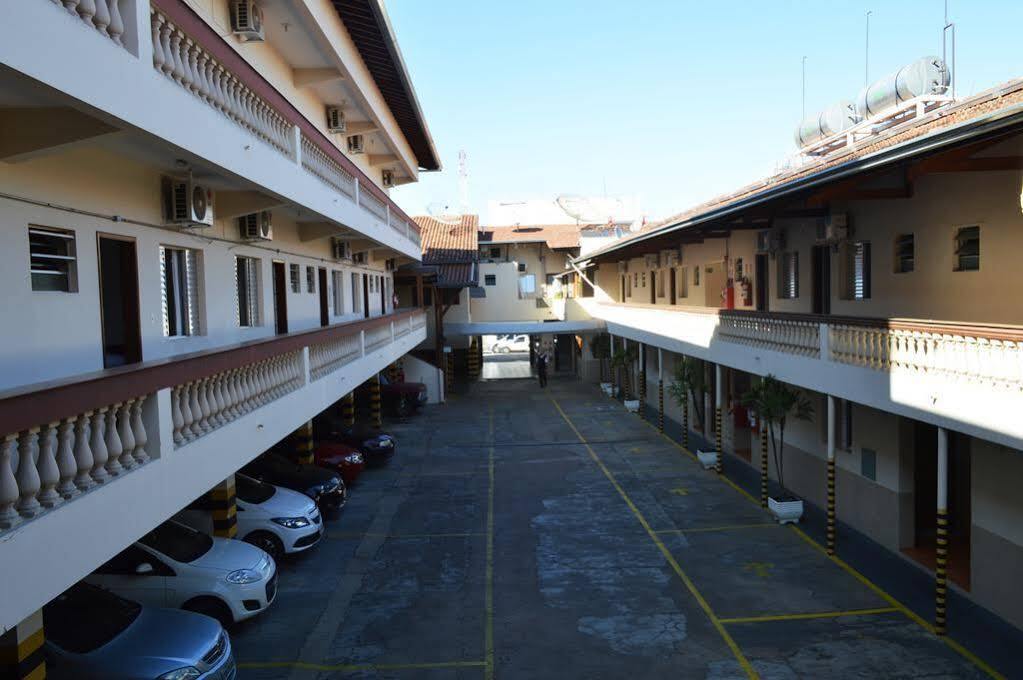 Hotel Garrafao - Rua Principal De 博伊图瓦 外观 照片